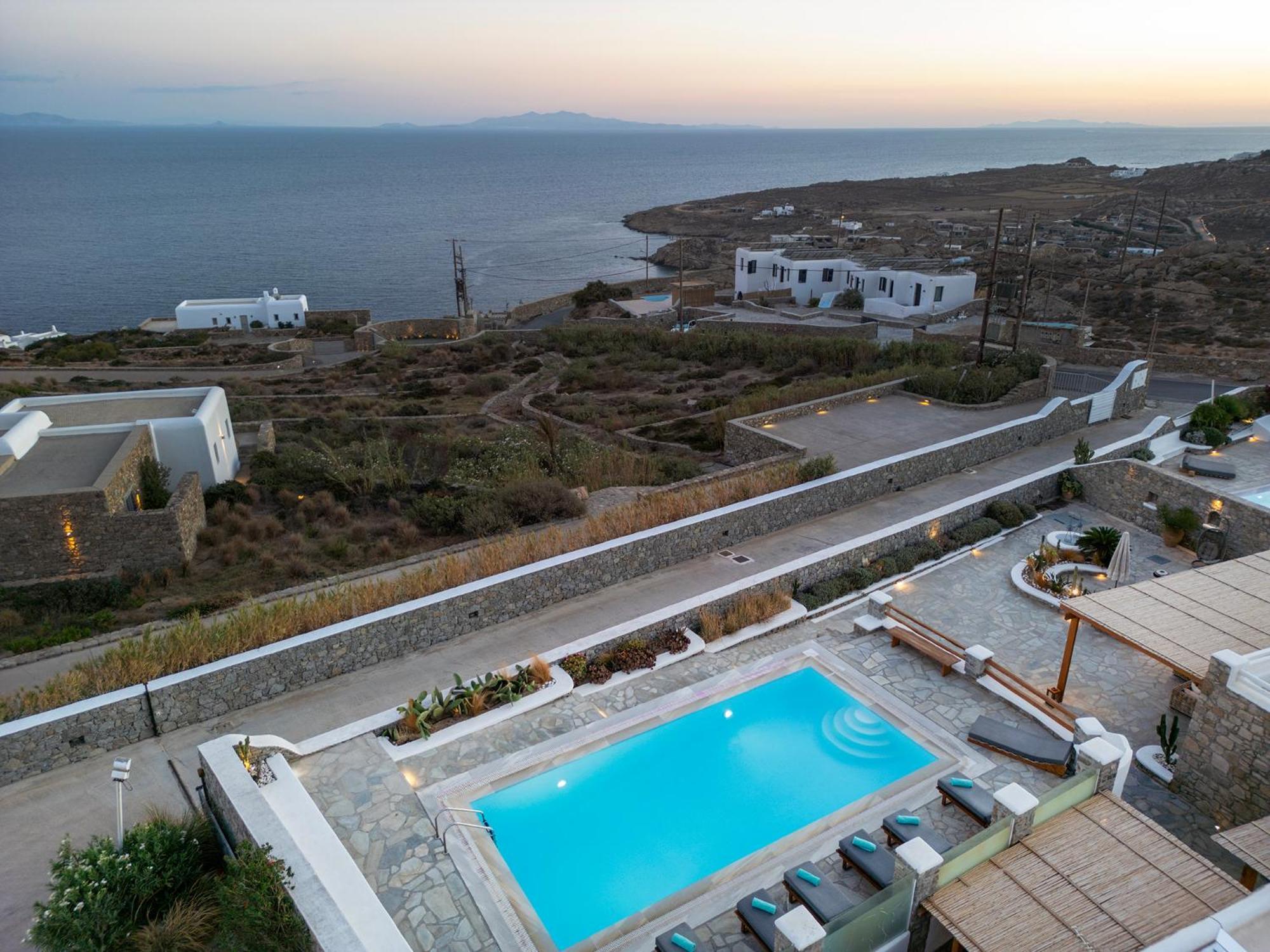 Mando Pool Villas W Sea Views - Five Bedrooms Super Paradise Beach  Exterior foto