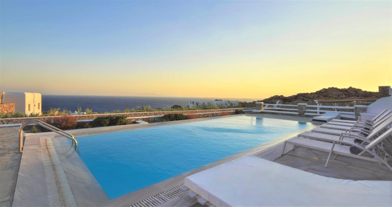 Mando Pool Villas W Sea Views - Five Bedrooms Super Paradise Beach  Exterior foto